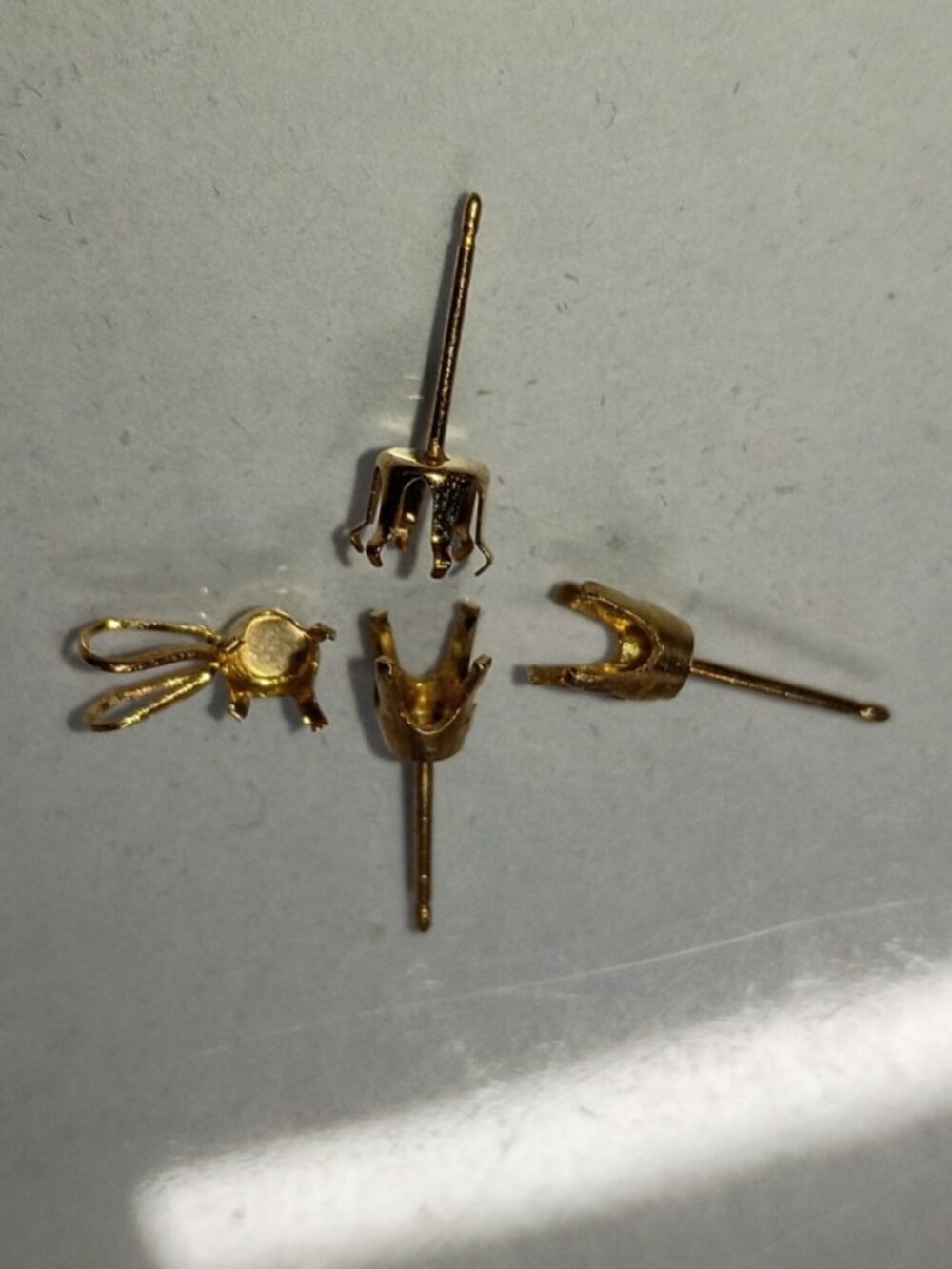 Odds&Ends – Semi-mounts, Castings & Pre-Owned Gold – 16g Gold – 0.61ctw Diamonds - Picture 11 of 15